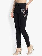 Kotty Women Black Skinny Fit High-Rise Clean Look Stretchable Jeans