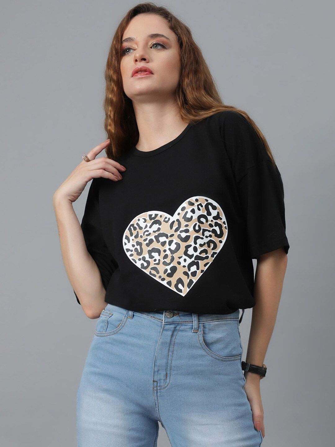 Kotty Graphic Printed Drop-Shoulder Sleeves Oversized T-shirt