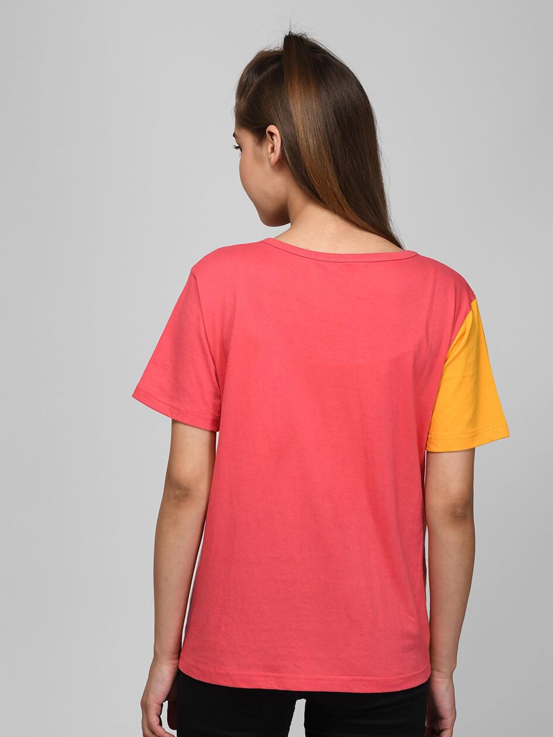 Kotty Colourblocked Round Neck T-shirt