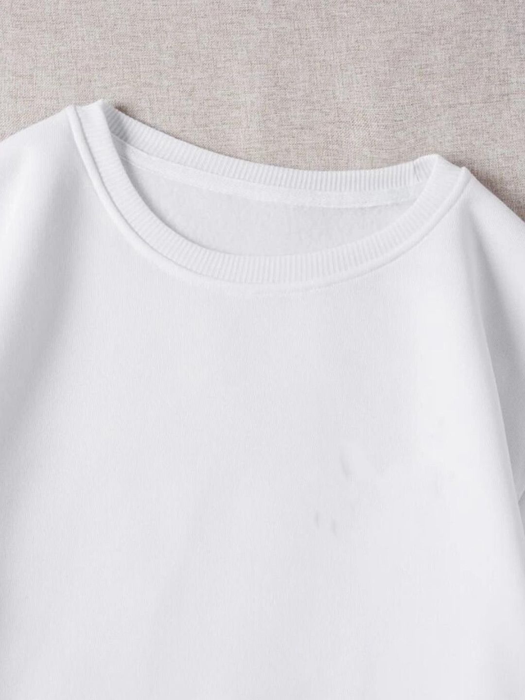 Kotty Round Neck Fleece Pullover Sweatshirt