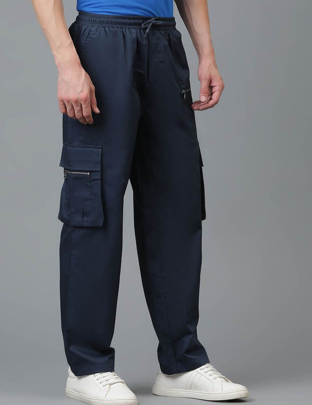 Kotty Men Relaxed Low-Rise Easy Wash Cargos Trousers