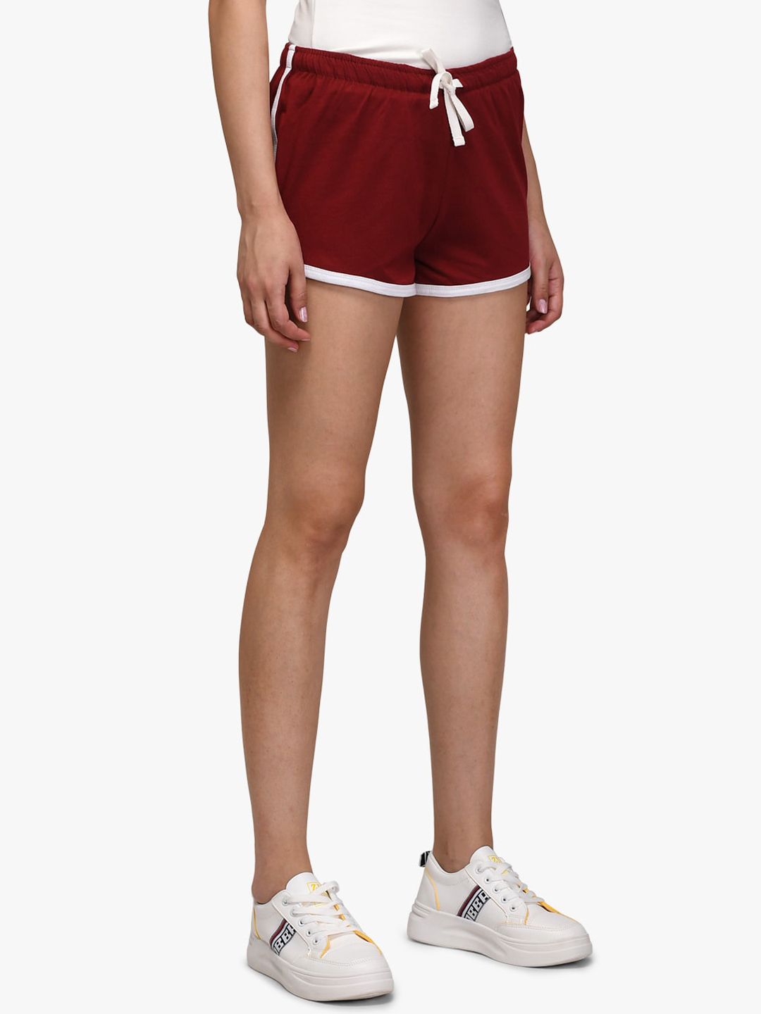 Kotty Women Maroon Solid Regular Fit Shorts
