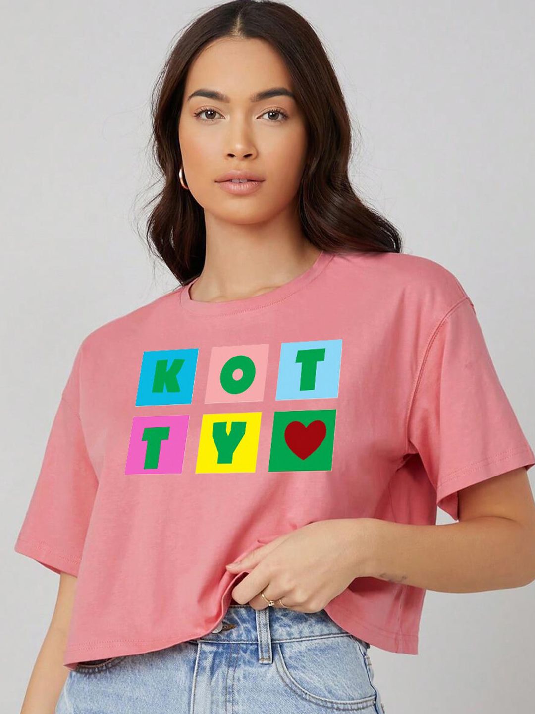 Kotty Pink Printed Round Neck Drop-Shoulder Sleeves Crop Oversized T-shirt