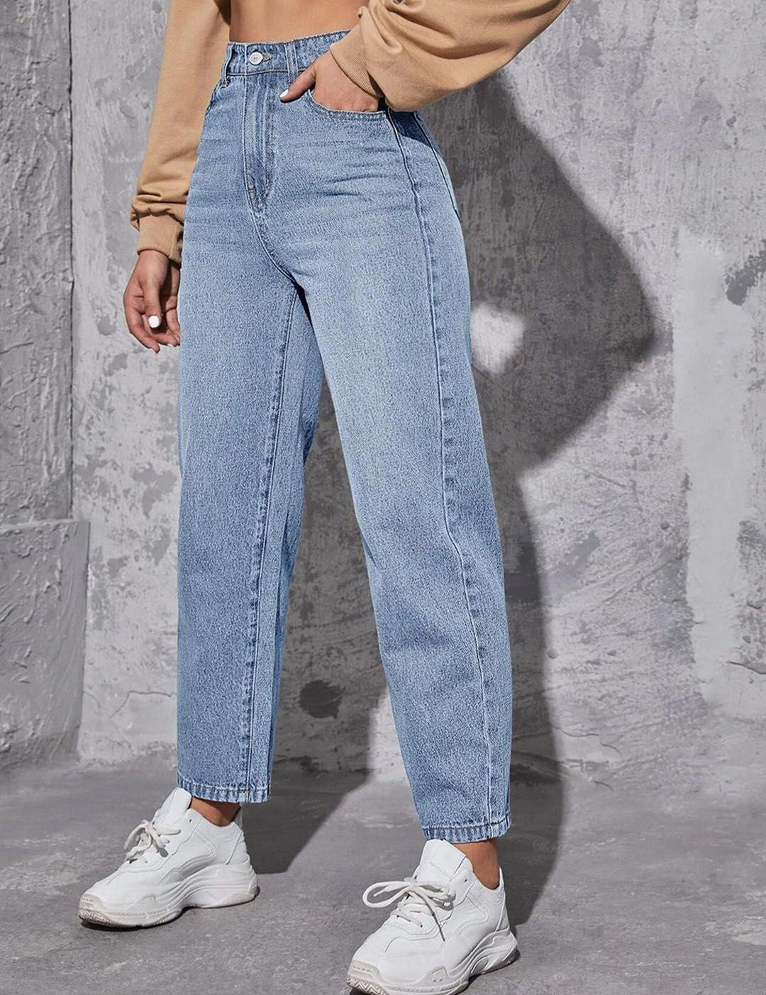 Kotty Women Jean High-Rise Light Fade Clean Look Stretchable Jeans