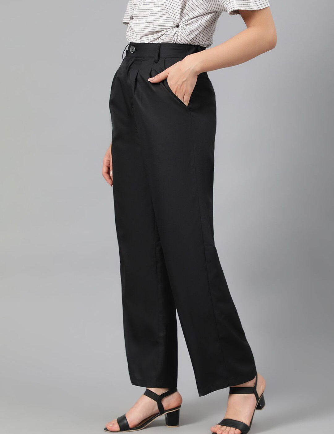 Kotty Women Black Relaxed Straight Leg Fit High-Rise Easy Wash Pleated Parallel Trousers