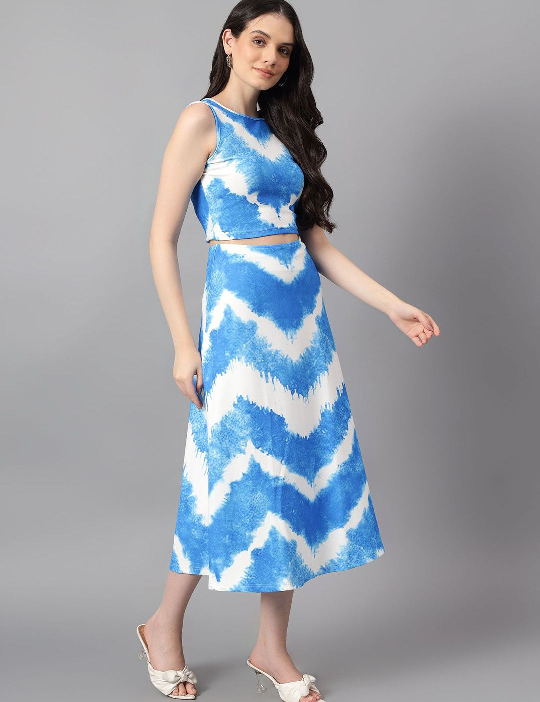 Kotty White & Blue Printed Crop Top & Skirt