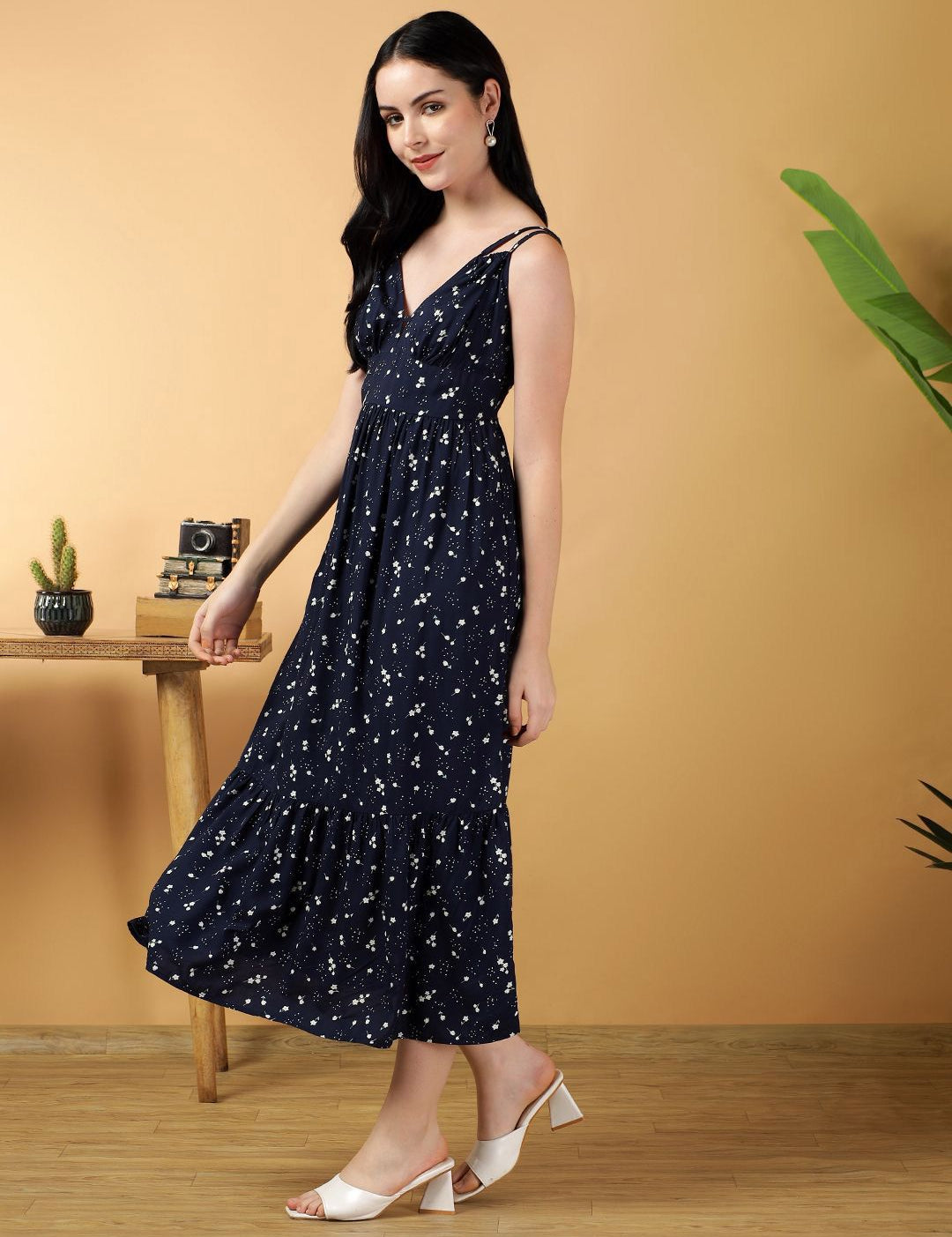 Kotty Women Floral Printed Fit & Flare Midi Dress