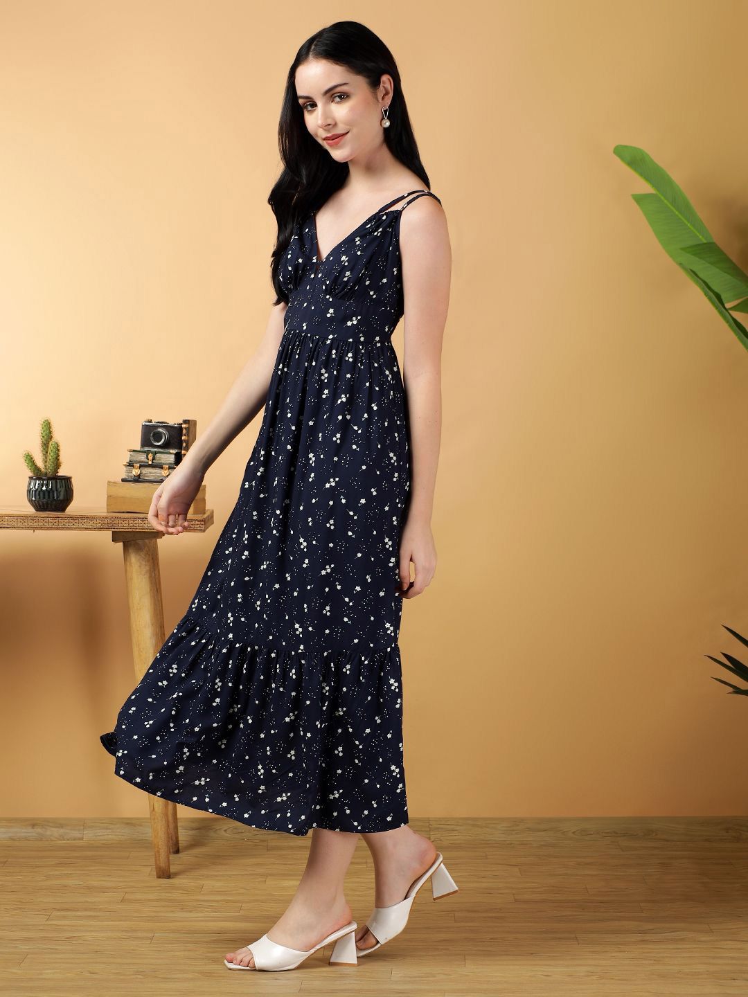 Kotty Women Floral Printed Fit & Flare Midi Dress