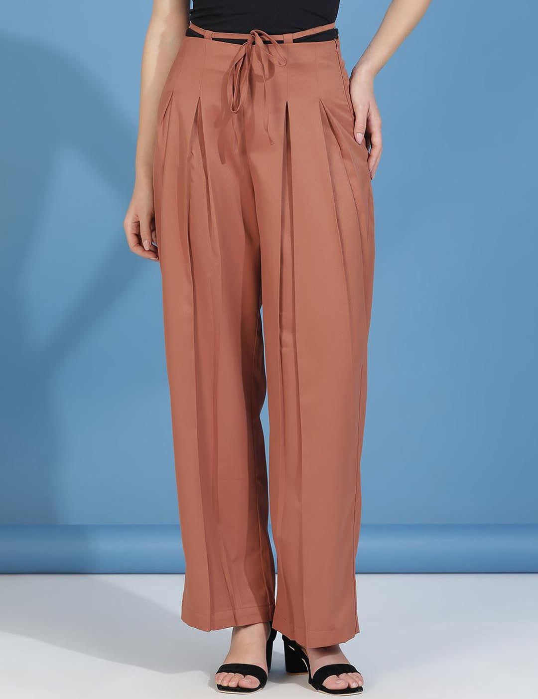 Kotty Women Classic Straight Fit High-Rise Pleated Trousers
