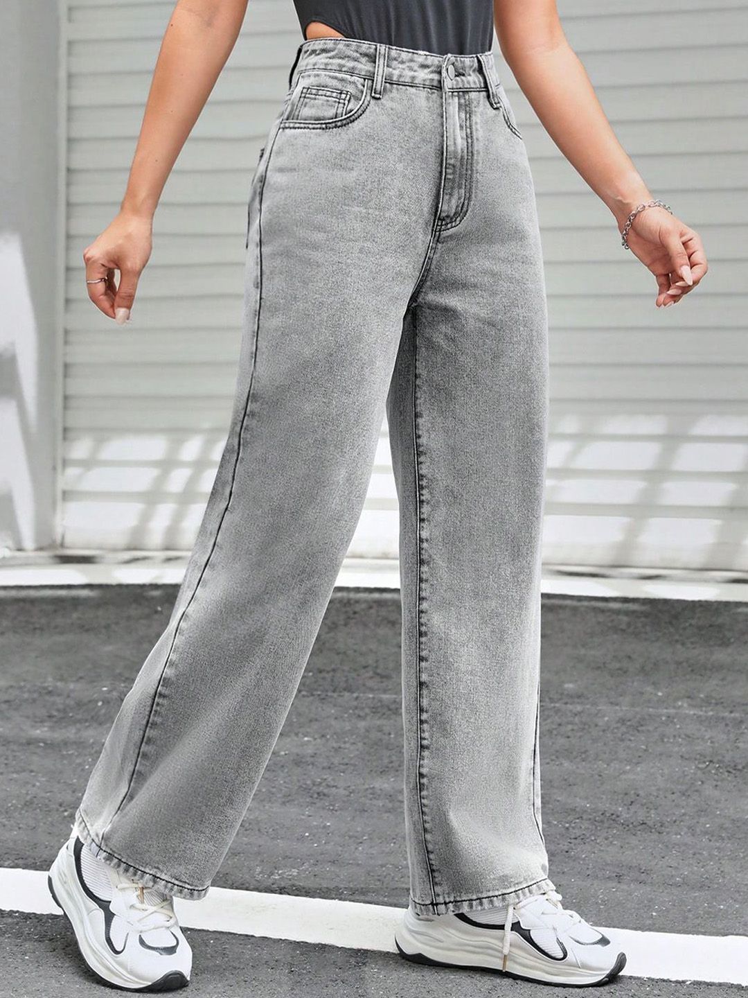 Kotty Women Jean Straight Fit High-Rise Stretchable Jeans