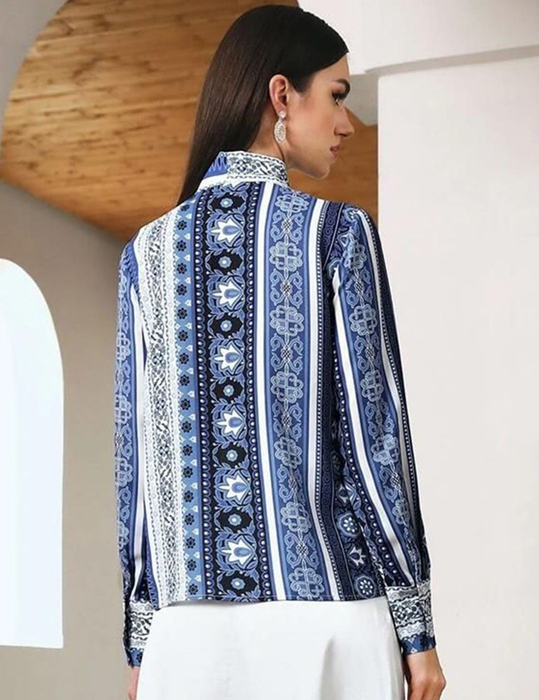 Kotty Floral Printed Tie-Up Neck Crepe Shirt Style Top