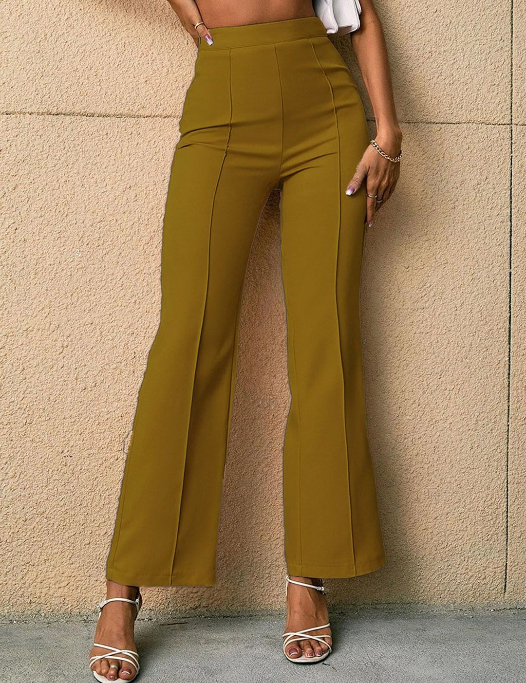 Kotty Women Relaxed Straight Fit High-Rise Easy Wash Trousers