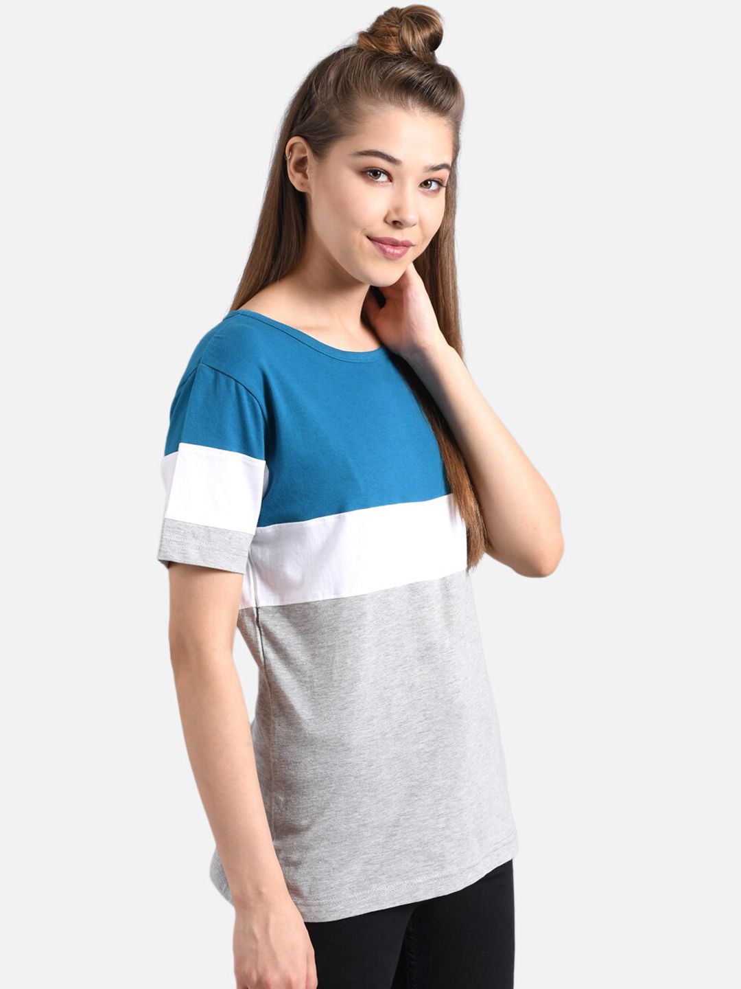 Kotty Women Blue & Grey Colourblocked Round Neck T-shirt