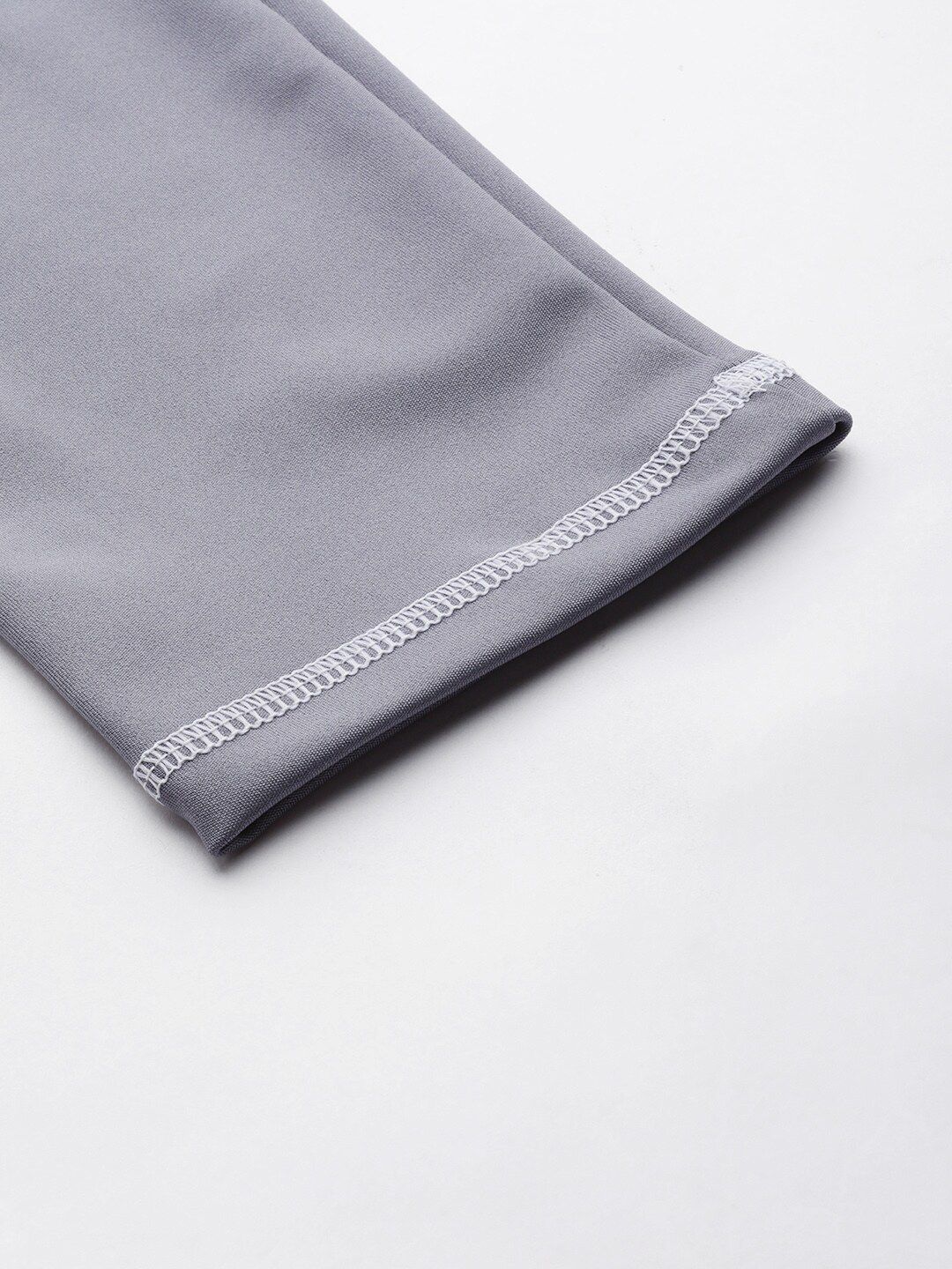 Kotty Women Grey High-Rise Sports Bra & Tights