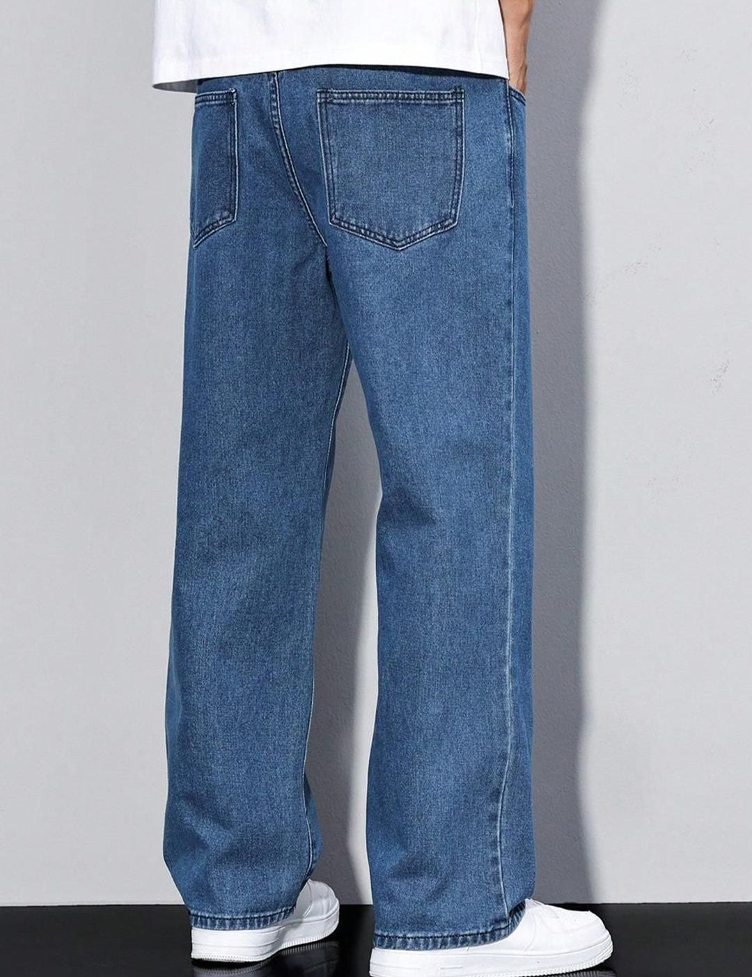 Kotty Men Straight Fit Mid-Rise Stretchable Jeans