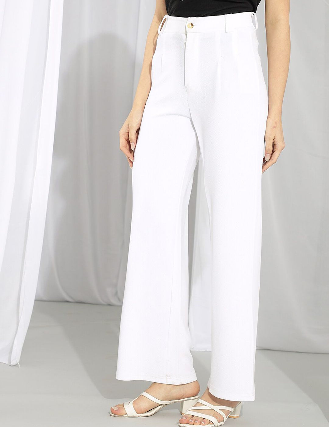 Kotty Women White Relaxed Straight Leg Straight Fit Easy Wash Parallel Trousers