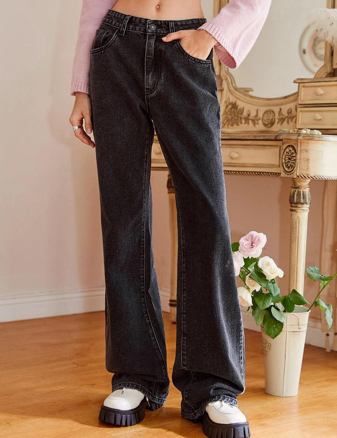 Kotty Women Black Jean Straight Fit Mid-Rise Clean Look Stretchable Jeans