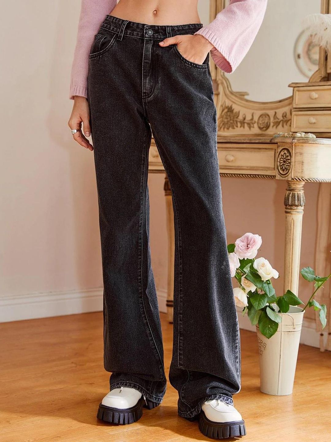 Kotty Women Black Jean Straight Fit Mid-Rise Clean Look Stretchable Jeans