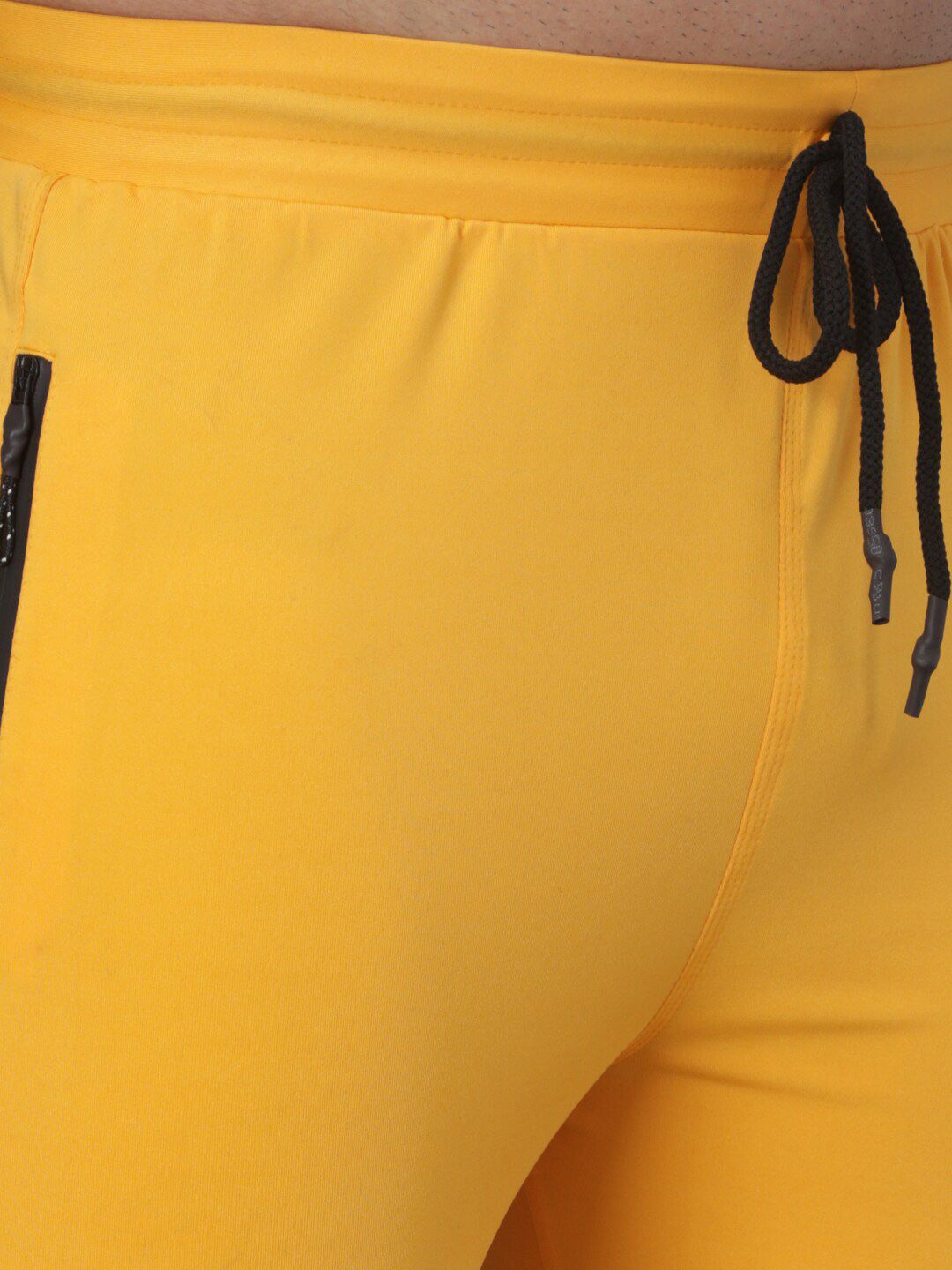 Kotty Men Yellow Solid Track Pants