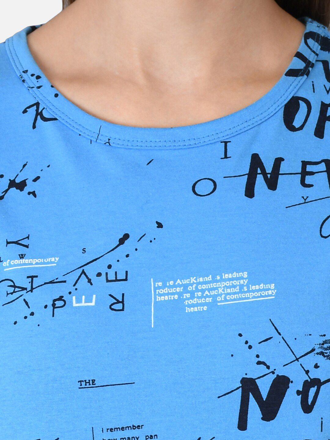 Kotty Women Blue & Black Printed T-shirt