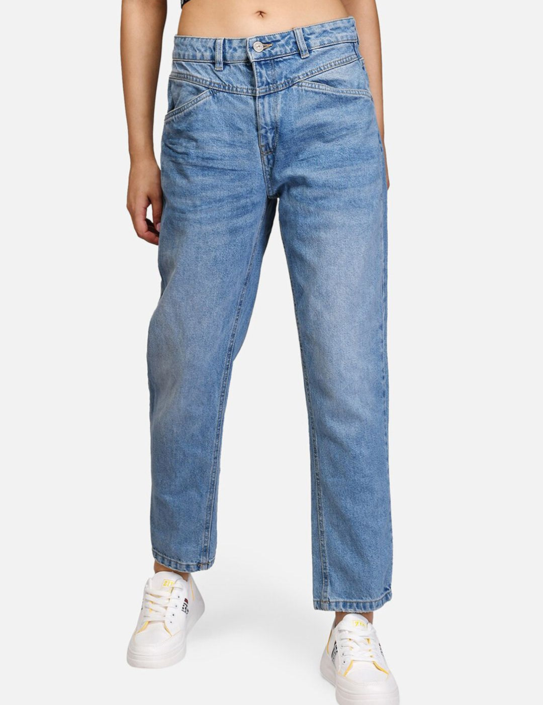 Kotty Women Blue Boyfriend Fit Mid-Rise Clean Look Jeans