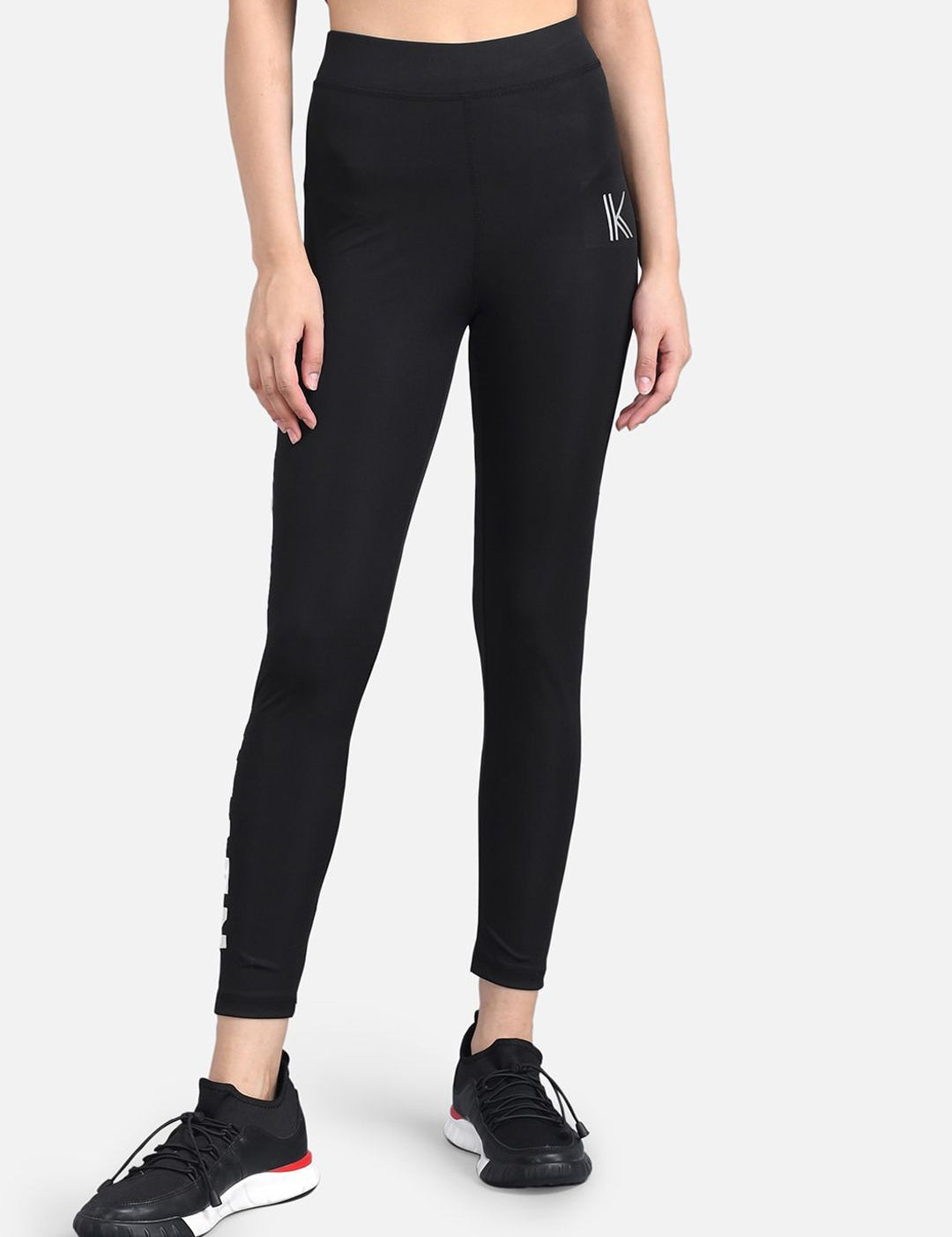 Kotty Women Black & White Printed Tights