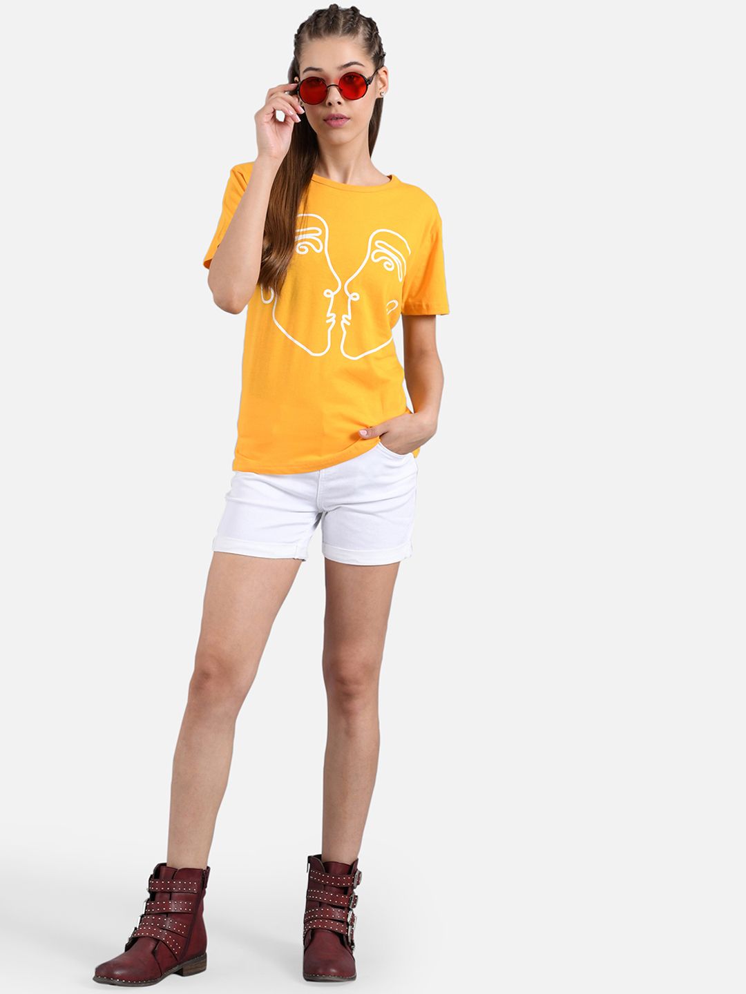 Kotty Women Yellow &White Printed Round Neck T-shirt