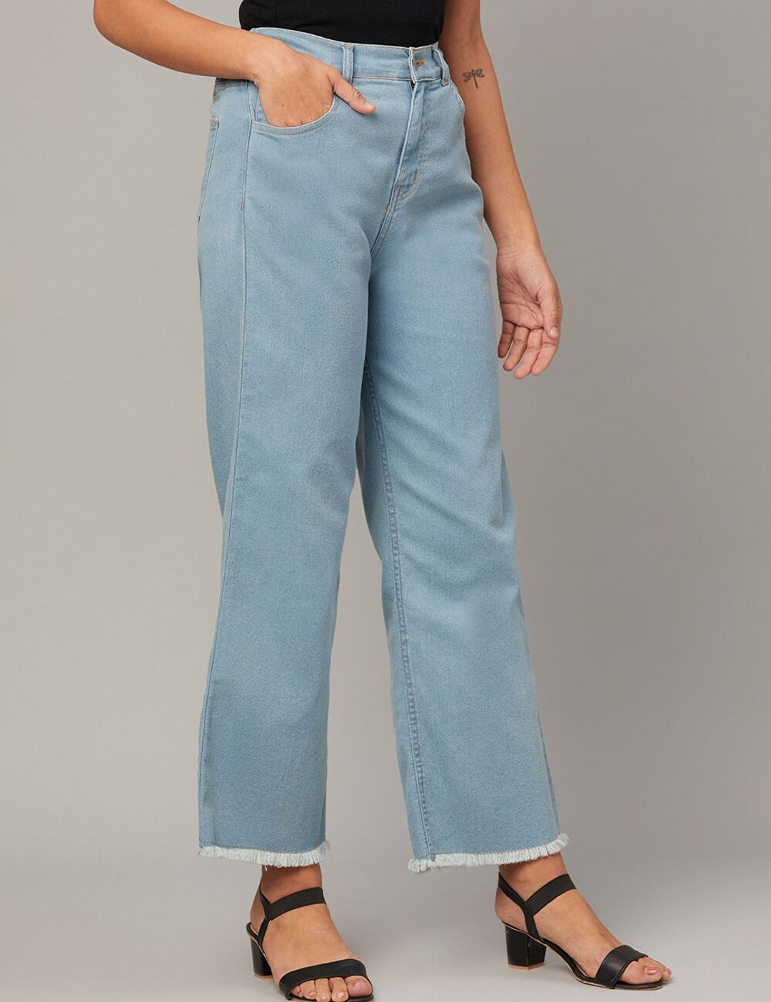 Kotty Women Jean Straight Fit High-Rise Stretchable Jeans