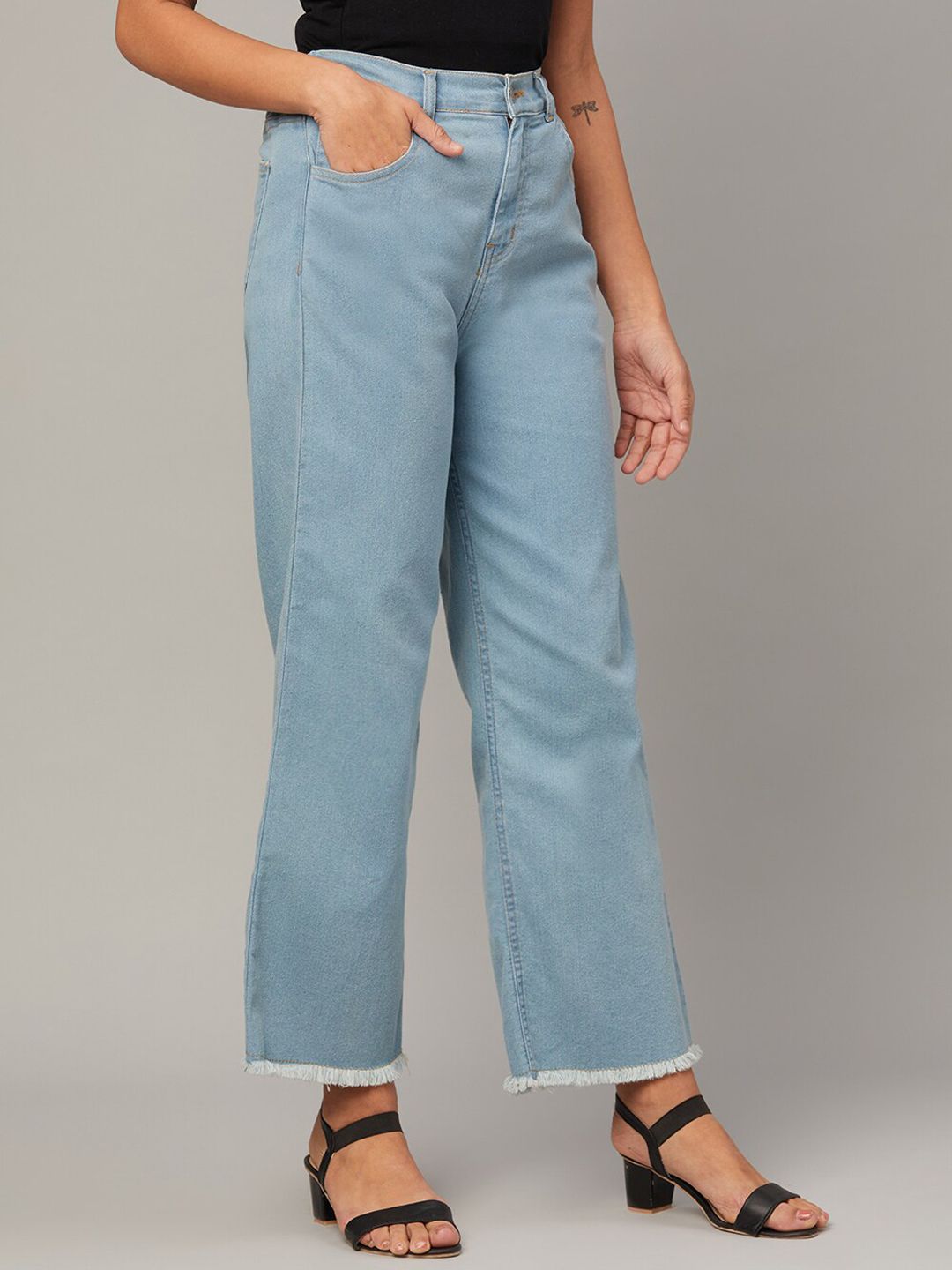 Kotty Women Jean Straight Fit High-Rise Stretchable Jeans