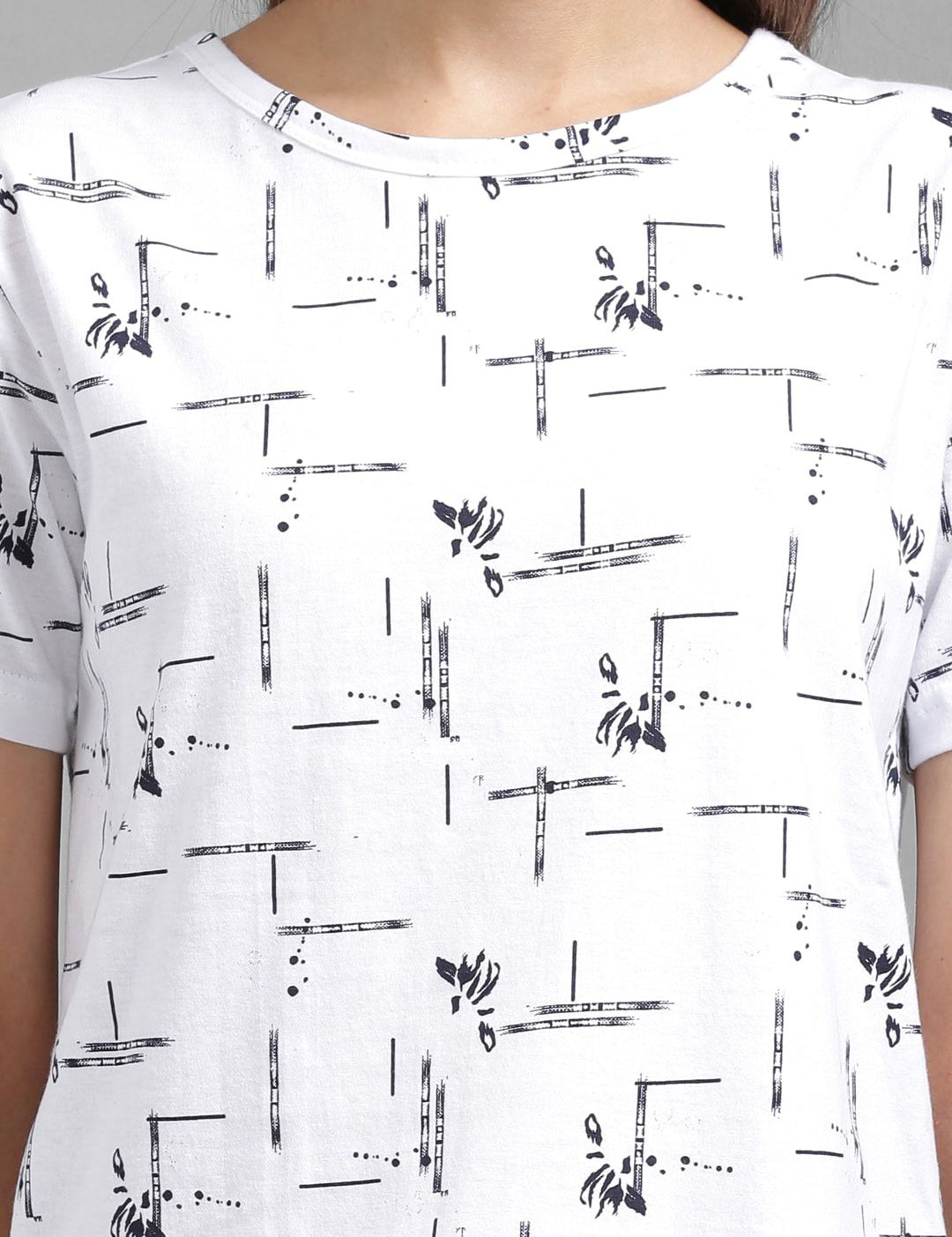 Kotty Women White Printed Night suit