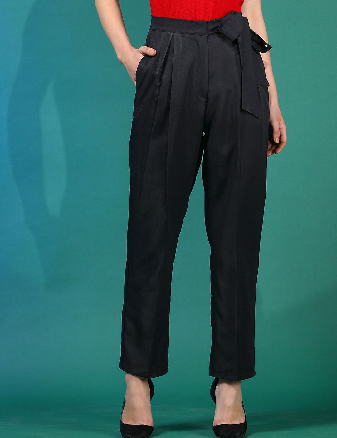 Kotty Women Relaxed High-Rise Easy Wash Pleated Trousers