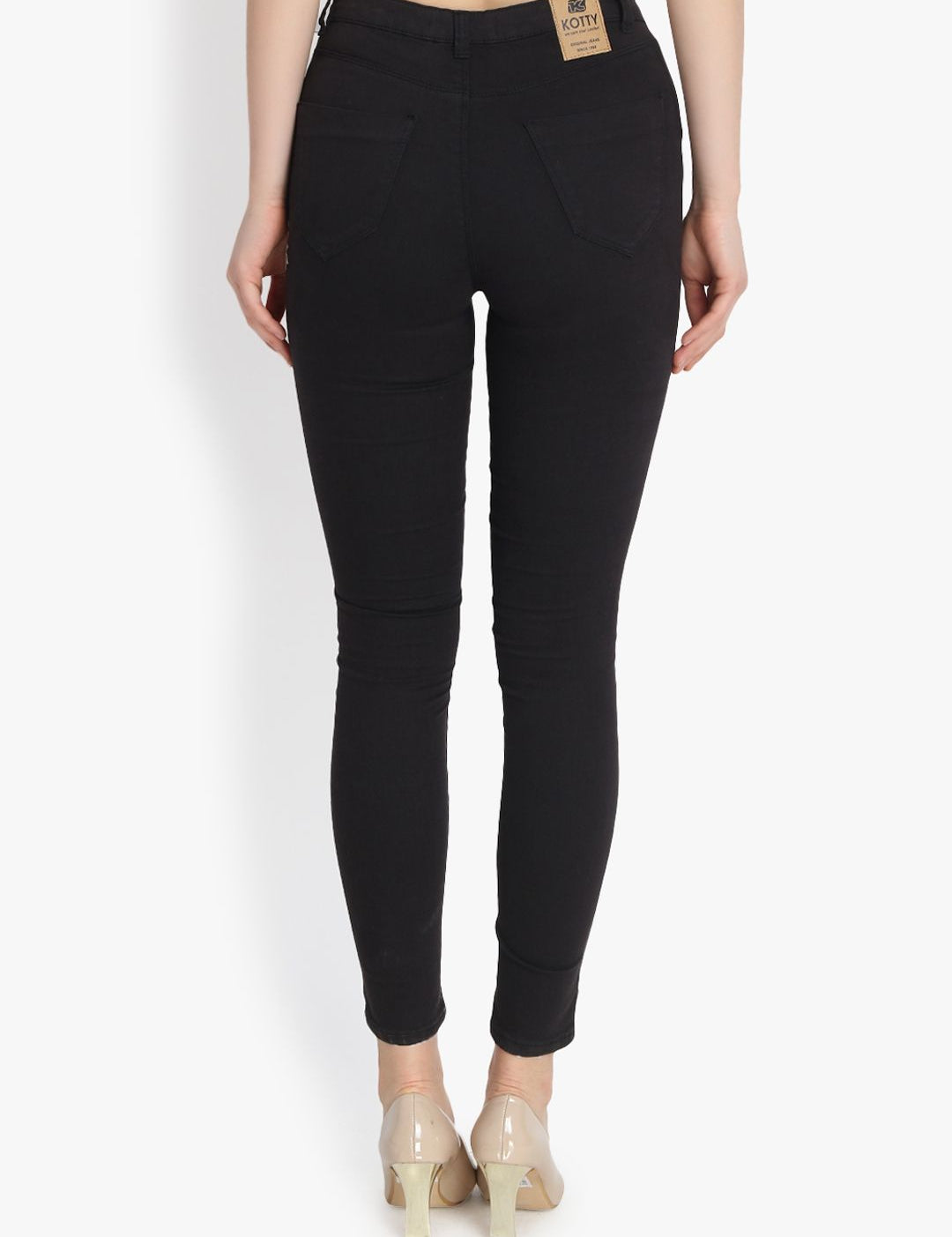 Kotty Women Black Skinny Fit High-Rise Clean Look Stretchable Jeans