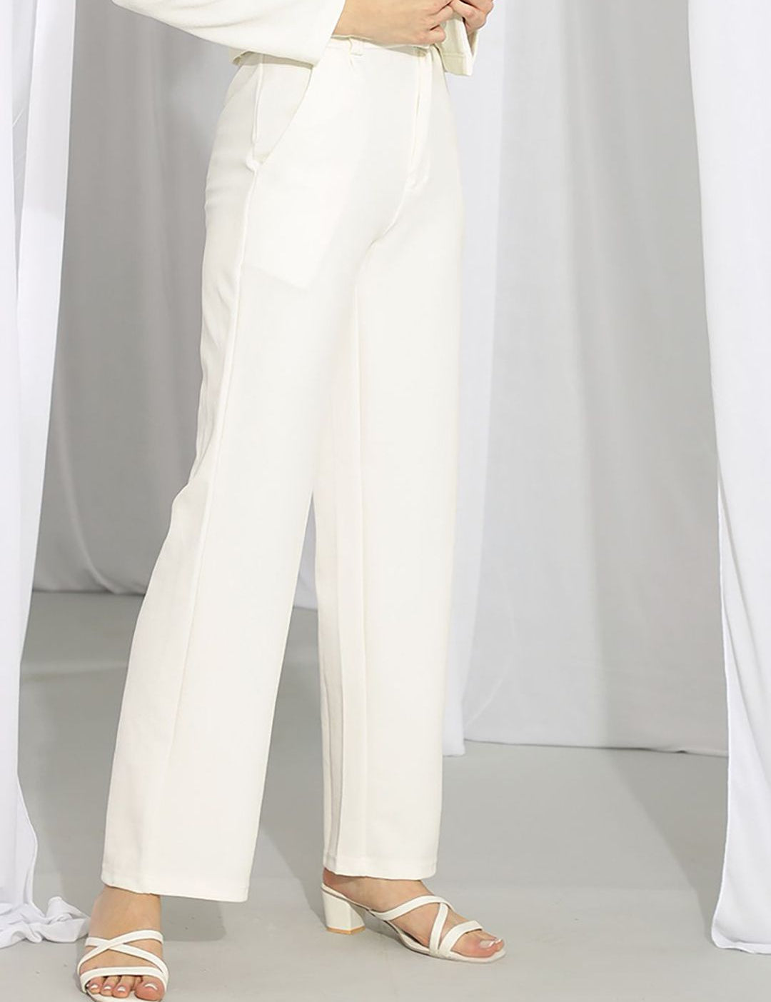 KOTTY BIZwear Women High-Rise Easy Wash Regular Trousers