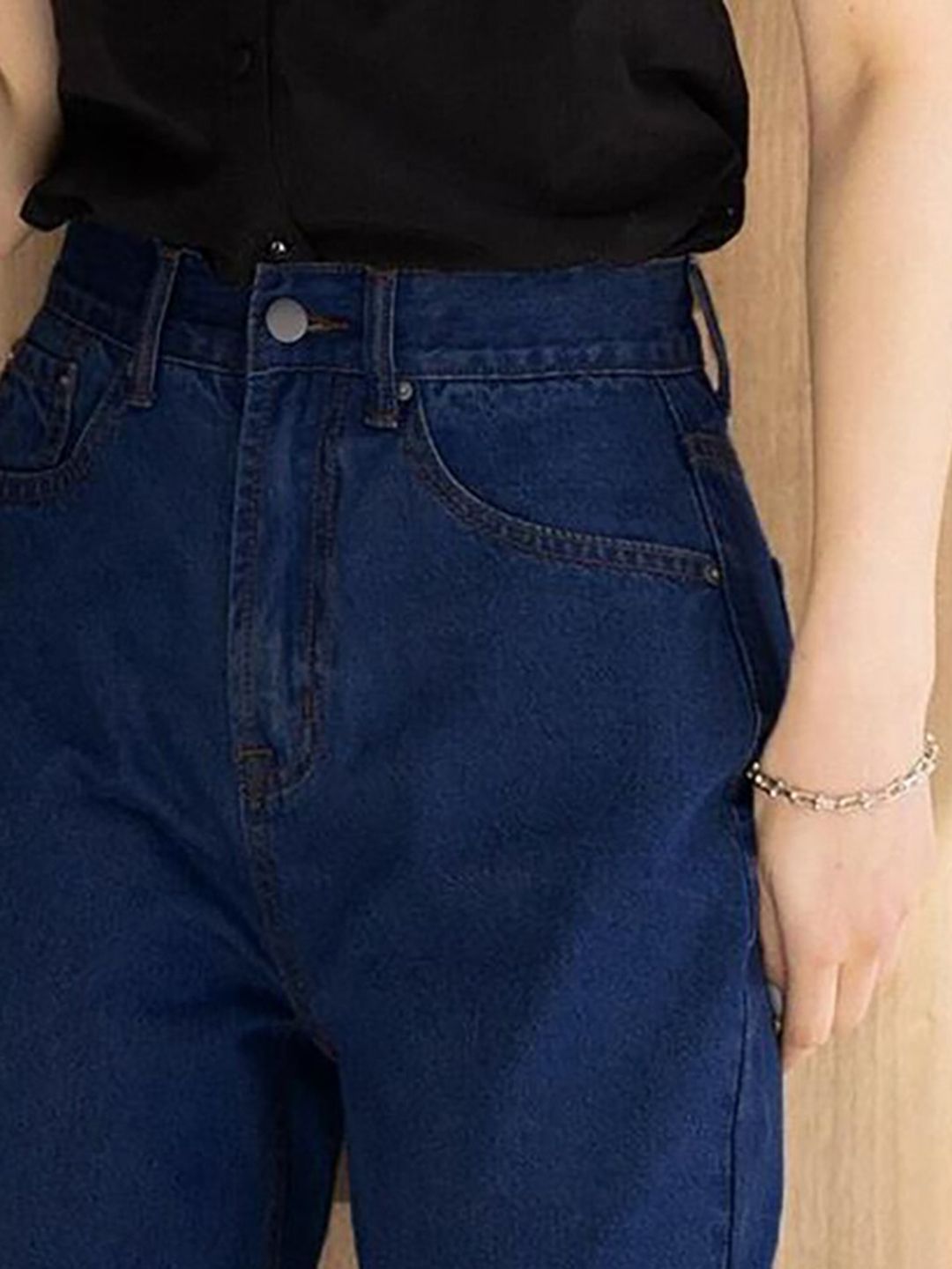 Kotty Women Blue Jean Straight Fit High-Rise Clean Look Stretchable Jeans