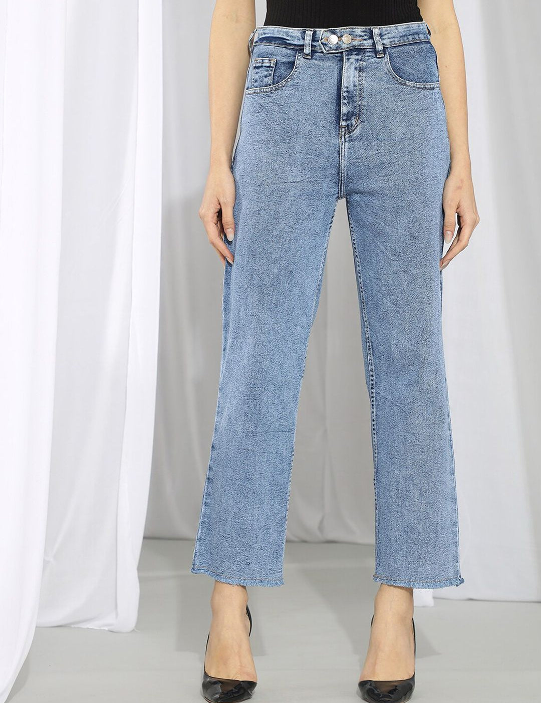 Kotty Women Blue Straight Fit High-Rise Heavy Fade Stretchable Jeans