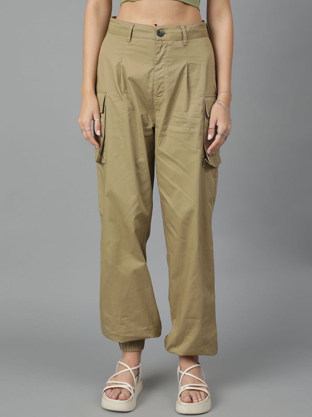 Kotty Women High-Rise Easy Wash Pleated Cotton Cargos Trousers