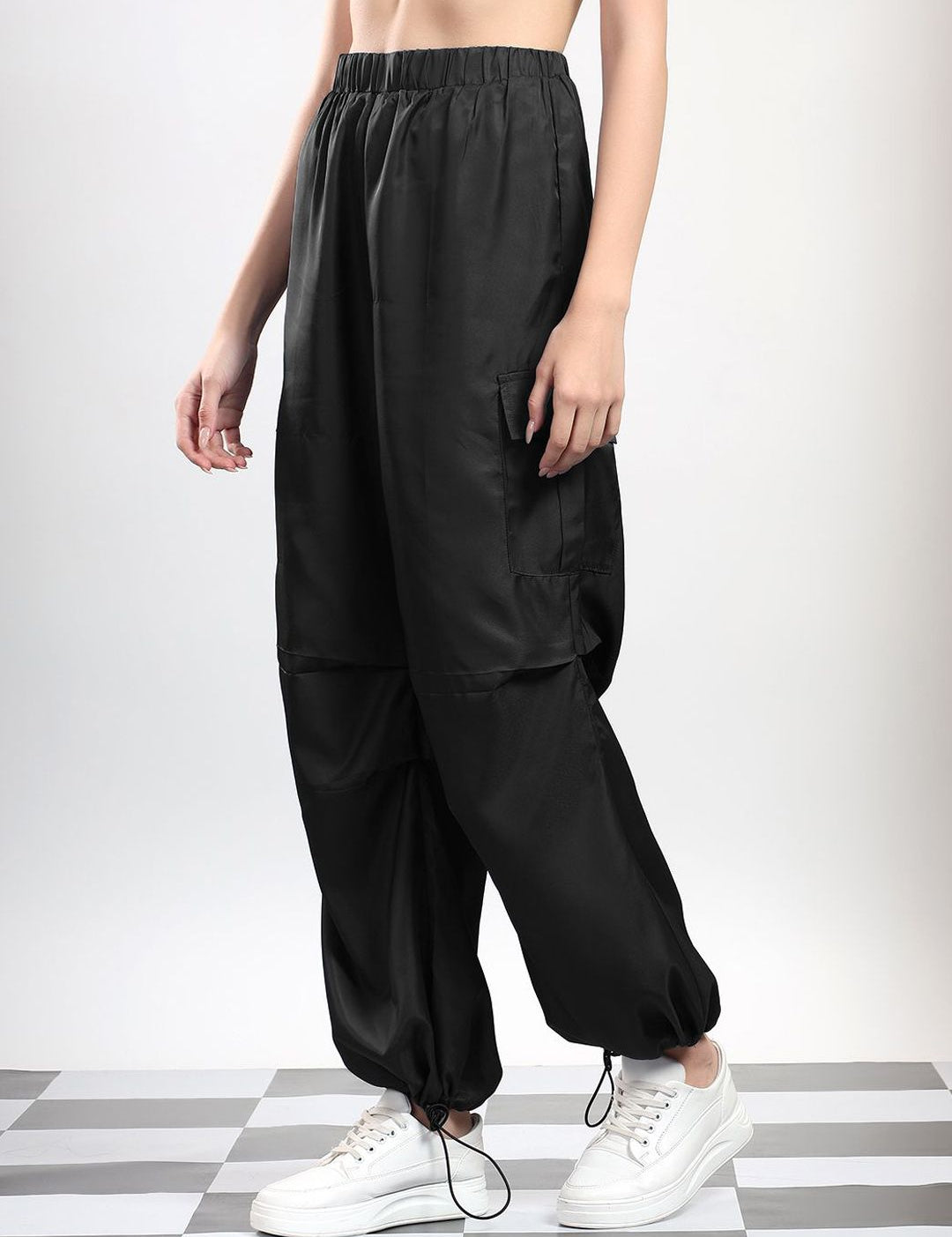 Kotty Women Jogger Fit High-Rise Parachute Trousers