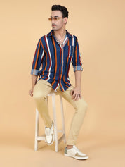 Kotty Men Relaxed Spread Collar Graphic Printed Casual Shirt