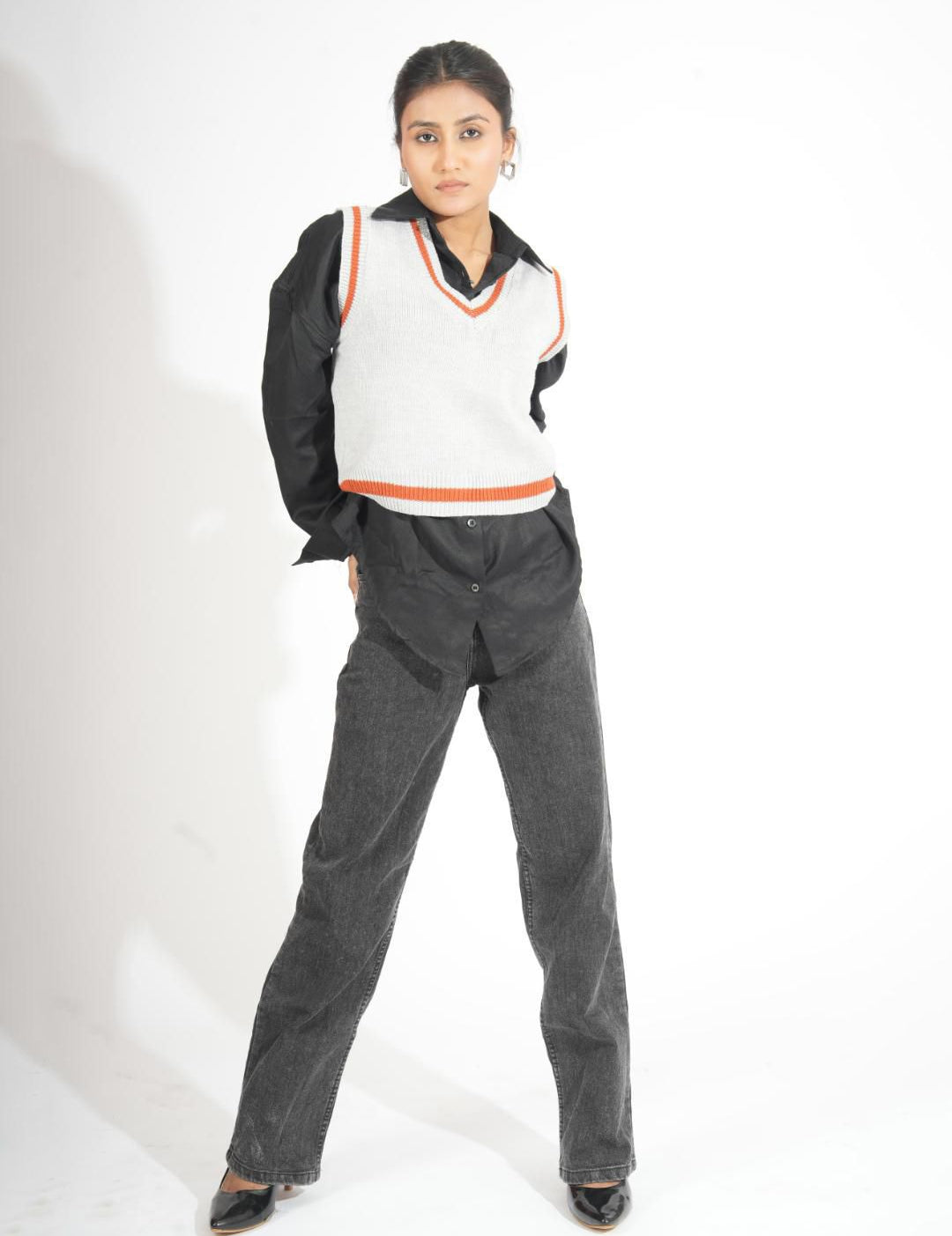 Kotty Women Crop Sweater Vest