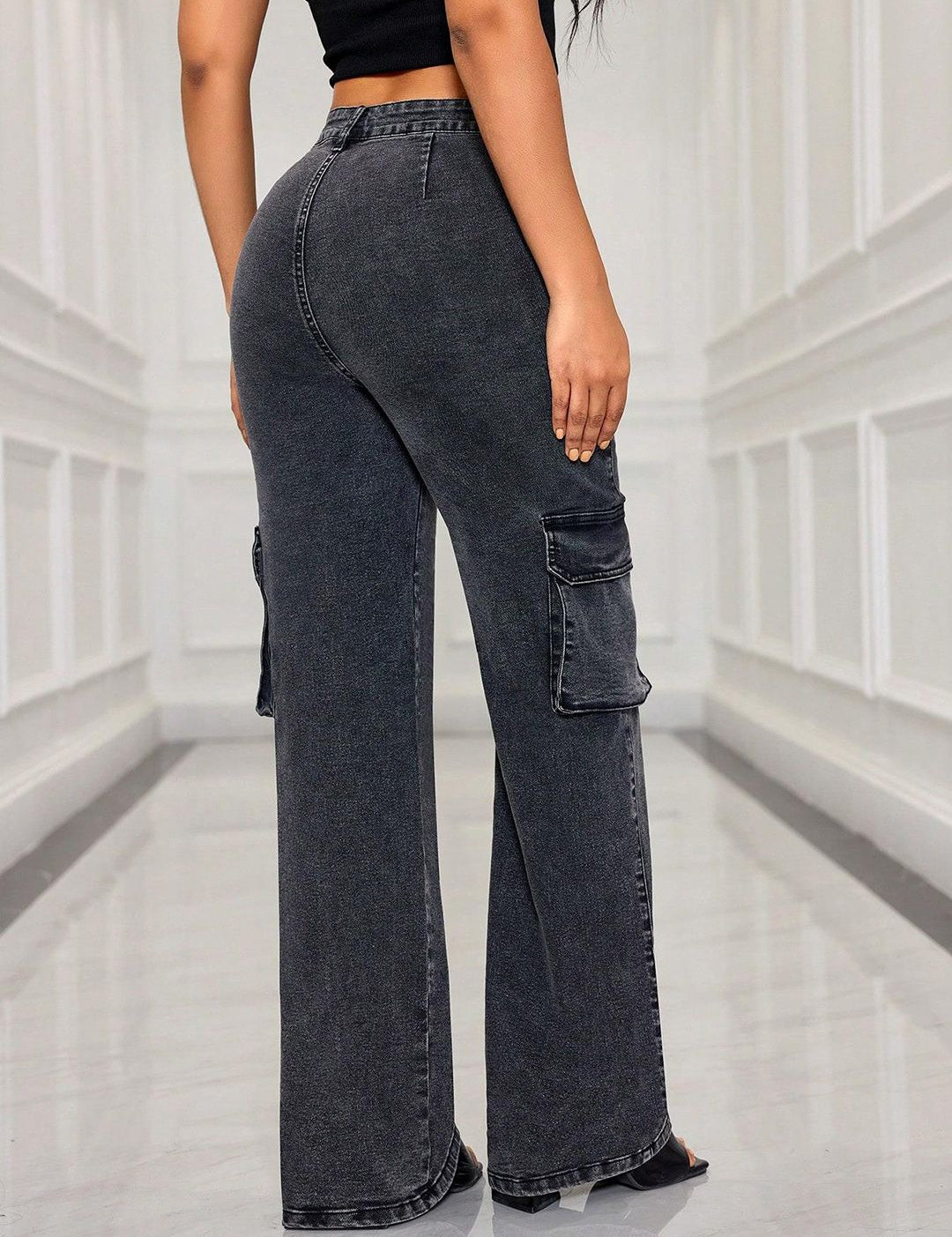 Kotty Women Straight Fit High-Rise Stretchable Jeans