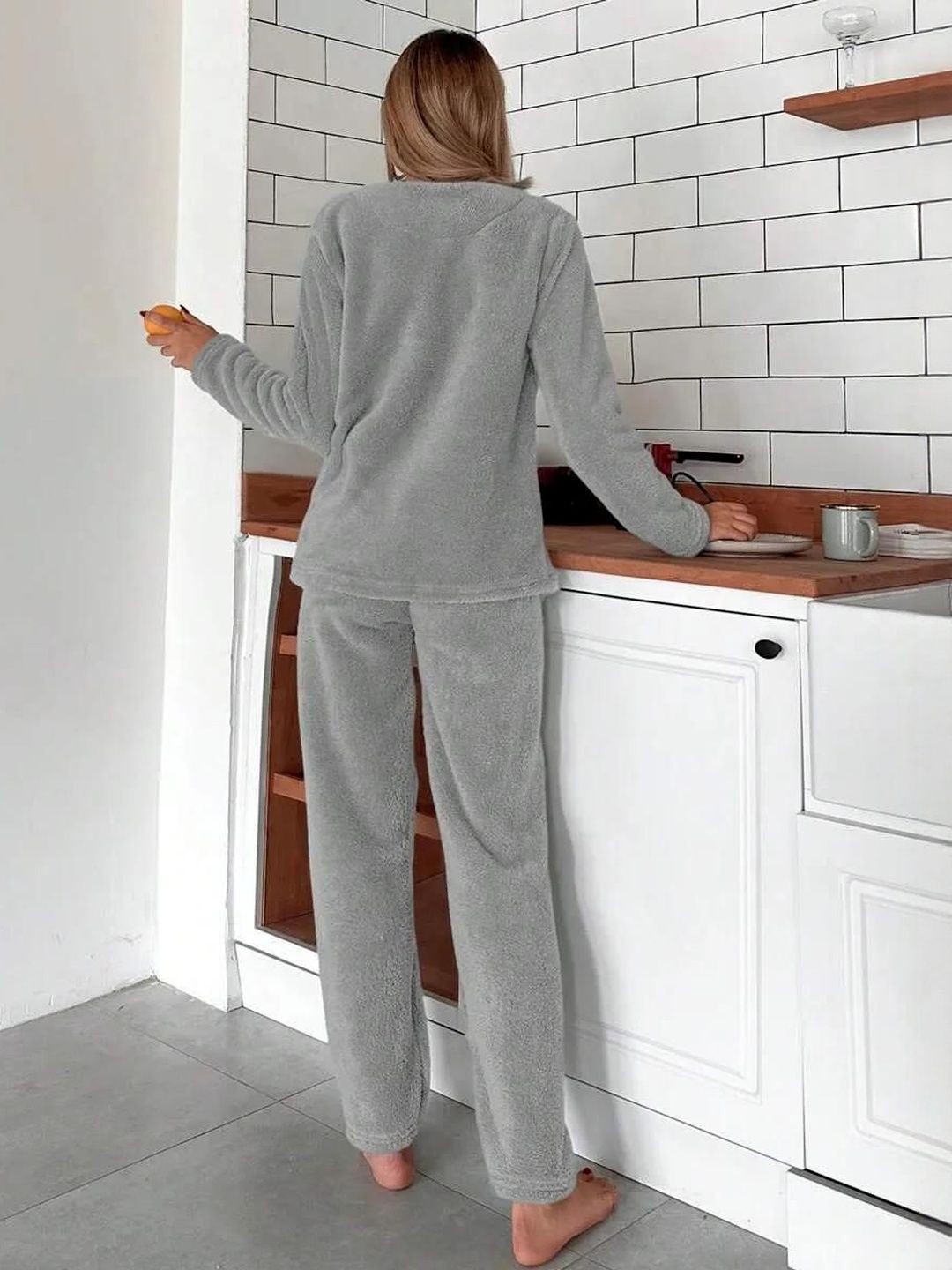 Kotty Women Round Neck Long Sleeves T-shirt With Pyjamas