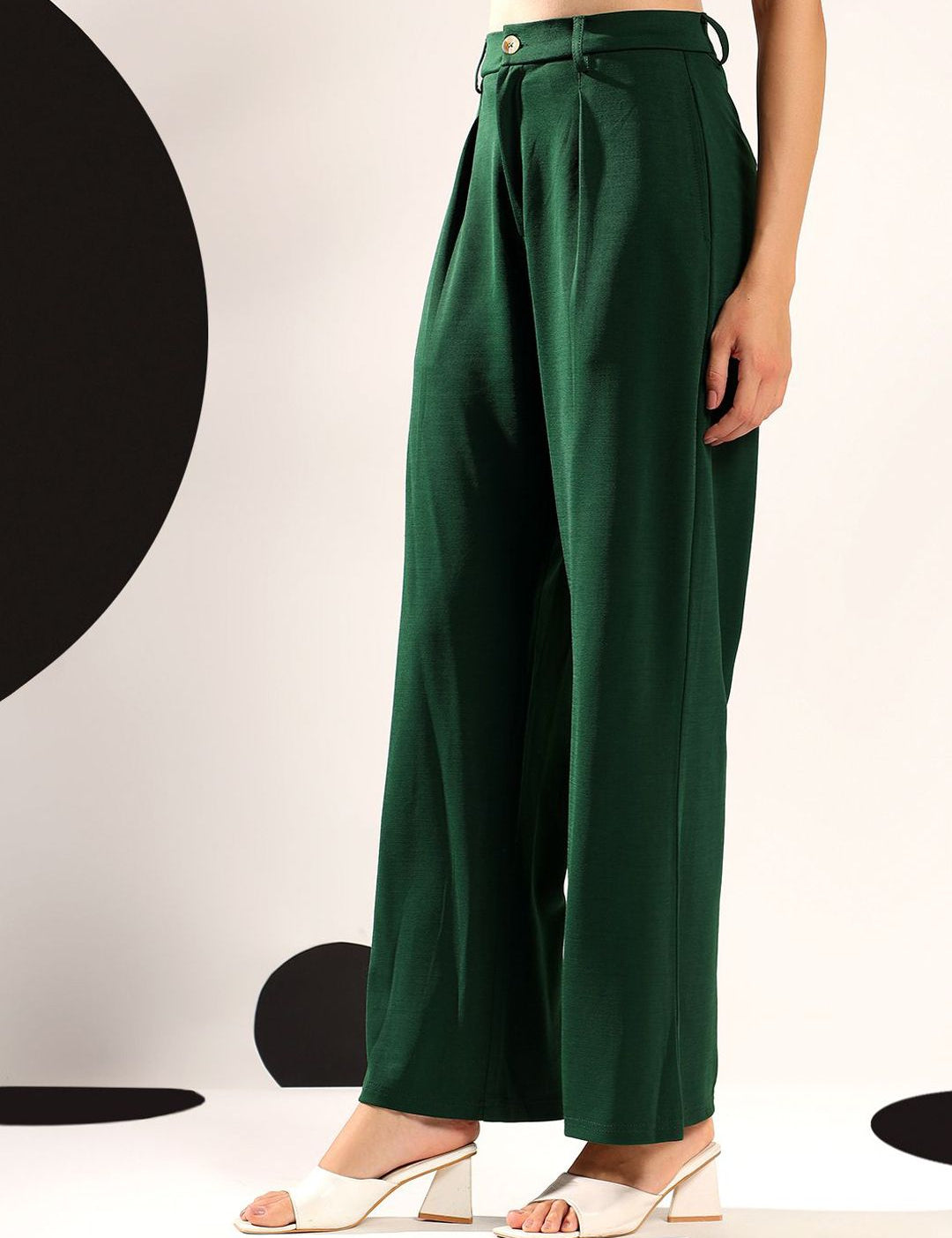 Kotty Women Relaxed Straight Fit Pleated Trousers