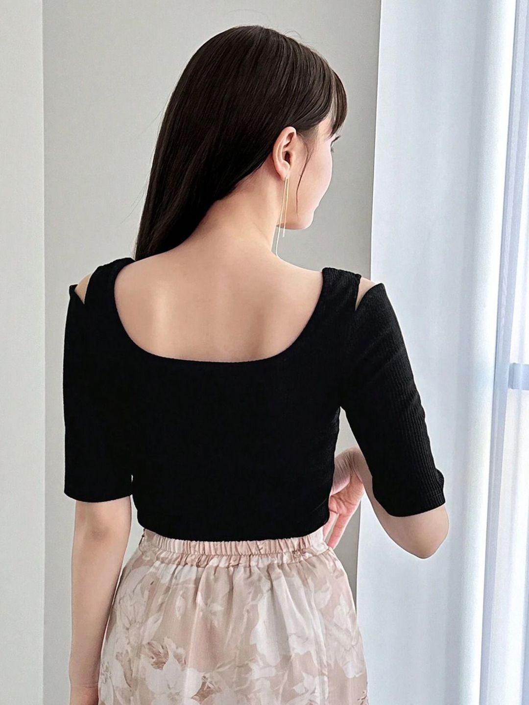 Kotty Women Solid Square Neck Top