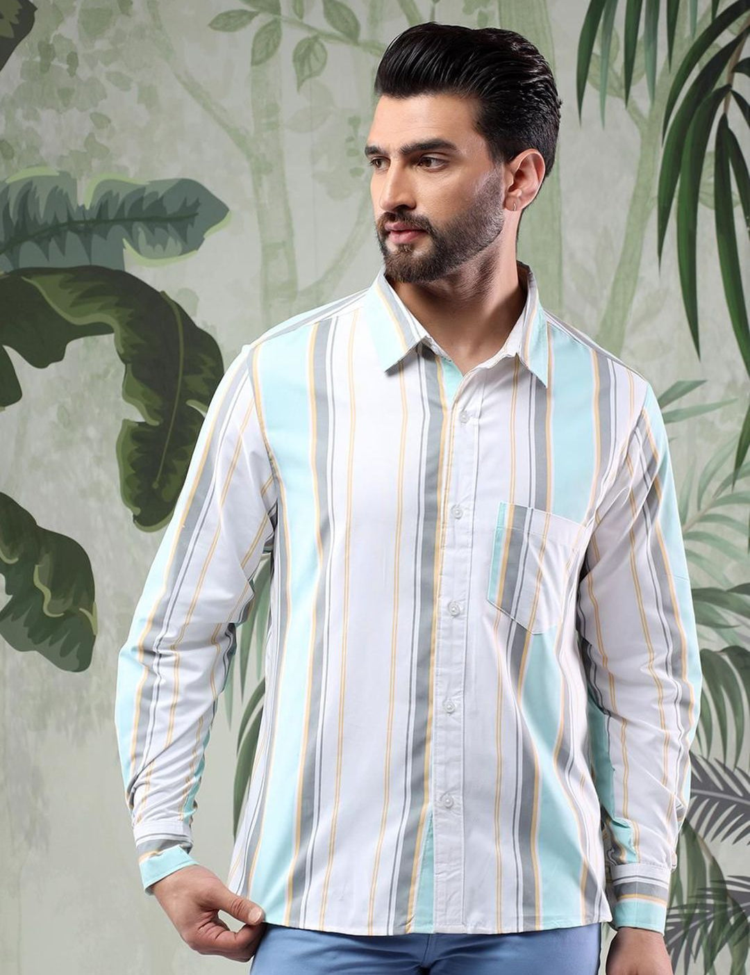 Kotty Men Spread Collar Vertical Striped Casual Shirt