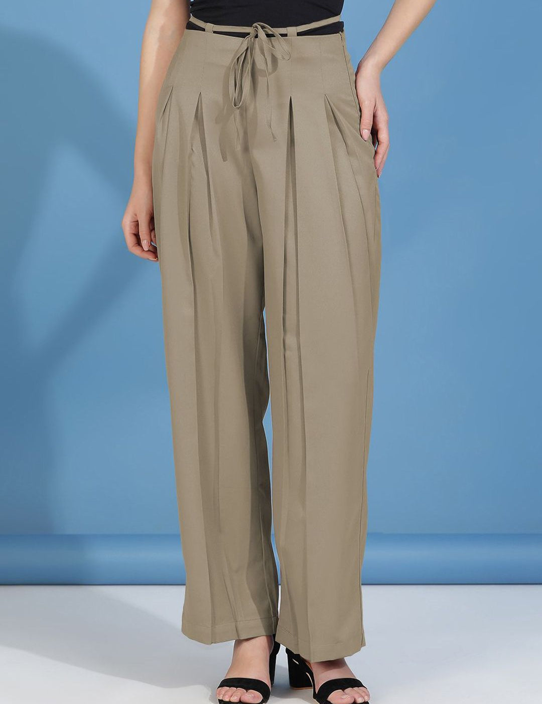 Kotty Women Classic High-Rise Pleated Trousers