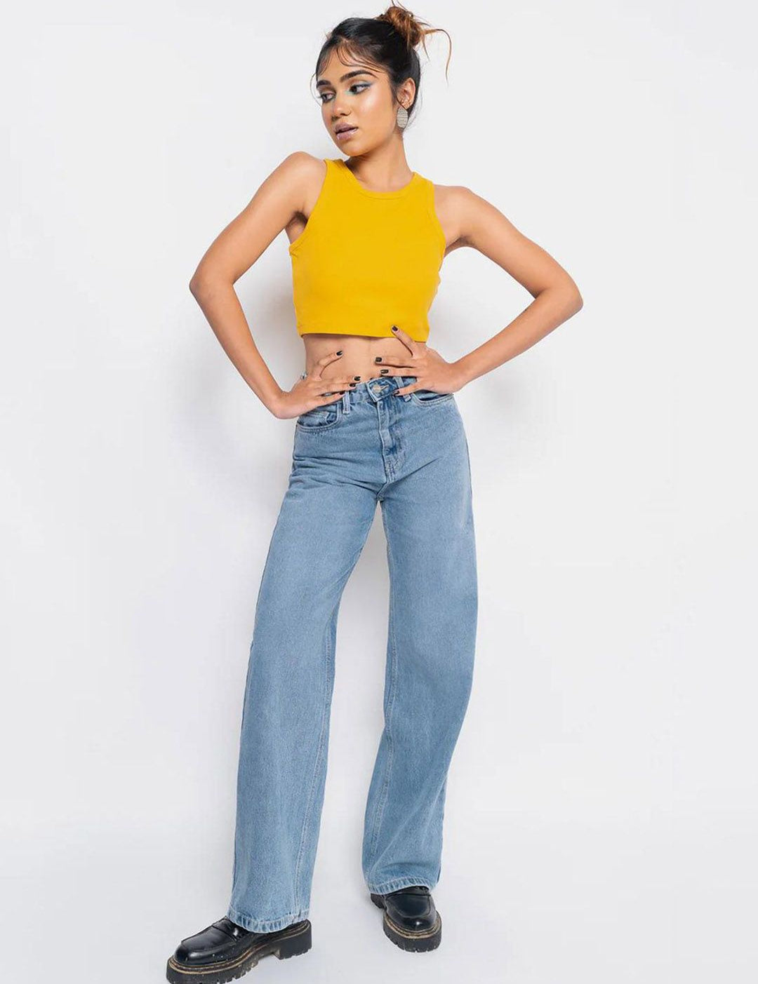 Kotty Women Jean Wide Leg High-Rise Light Fade Stretchable Jeans