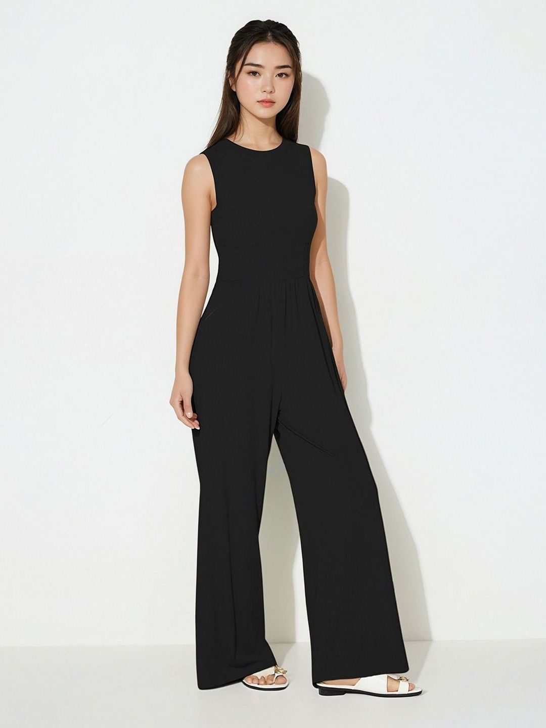 Kotty Round Neck Sleeveless Basic Jumpsuit