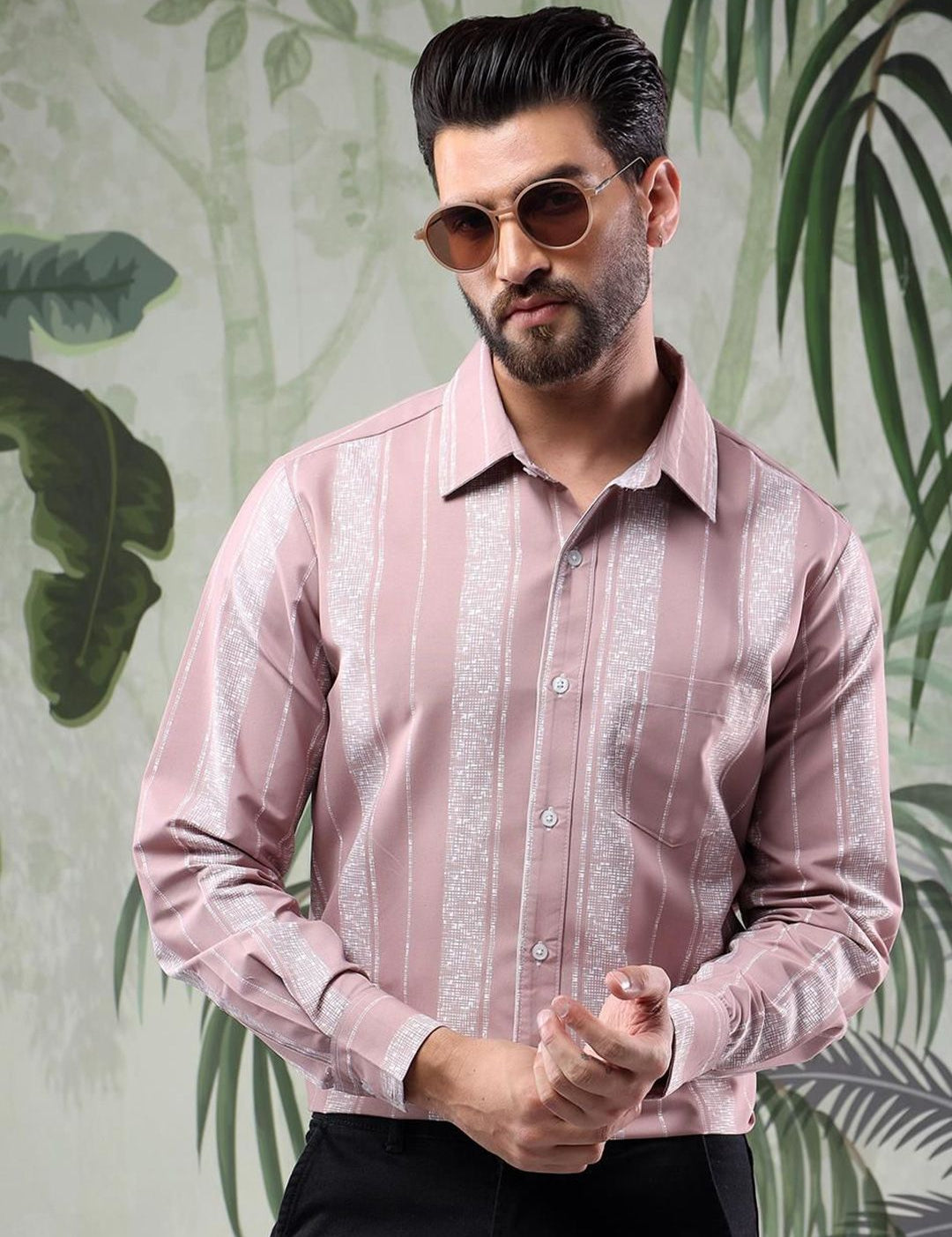 Kotty Men Spread Collar Vertical Striped Casual Shirt