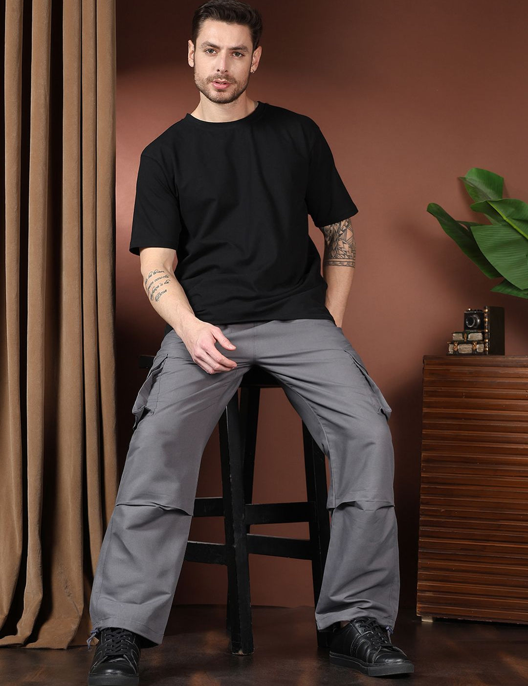 Kotty Men Relaxed Easy Wash Cargos Trousers