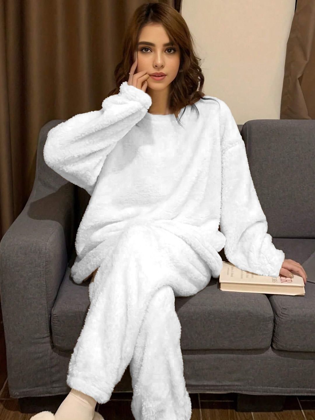 Kotty Women White Round Neck Long Sleeves Sweater & Trousers Co-Ords